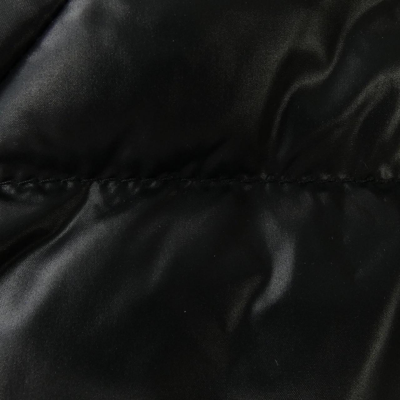 モンクレール MONCLER ダウンジャケット