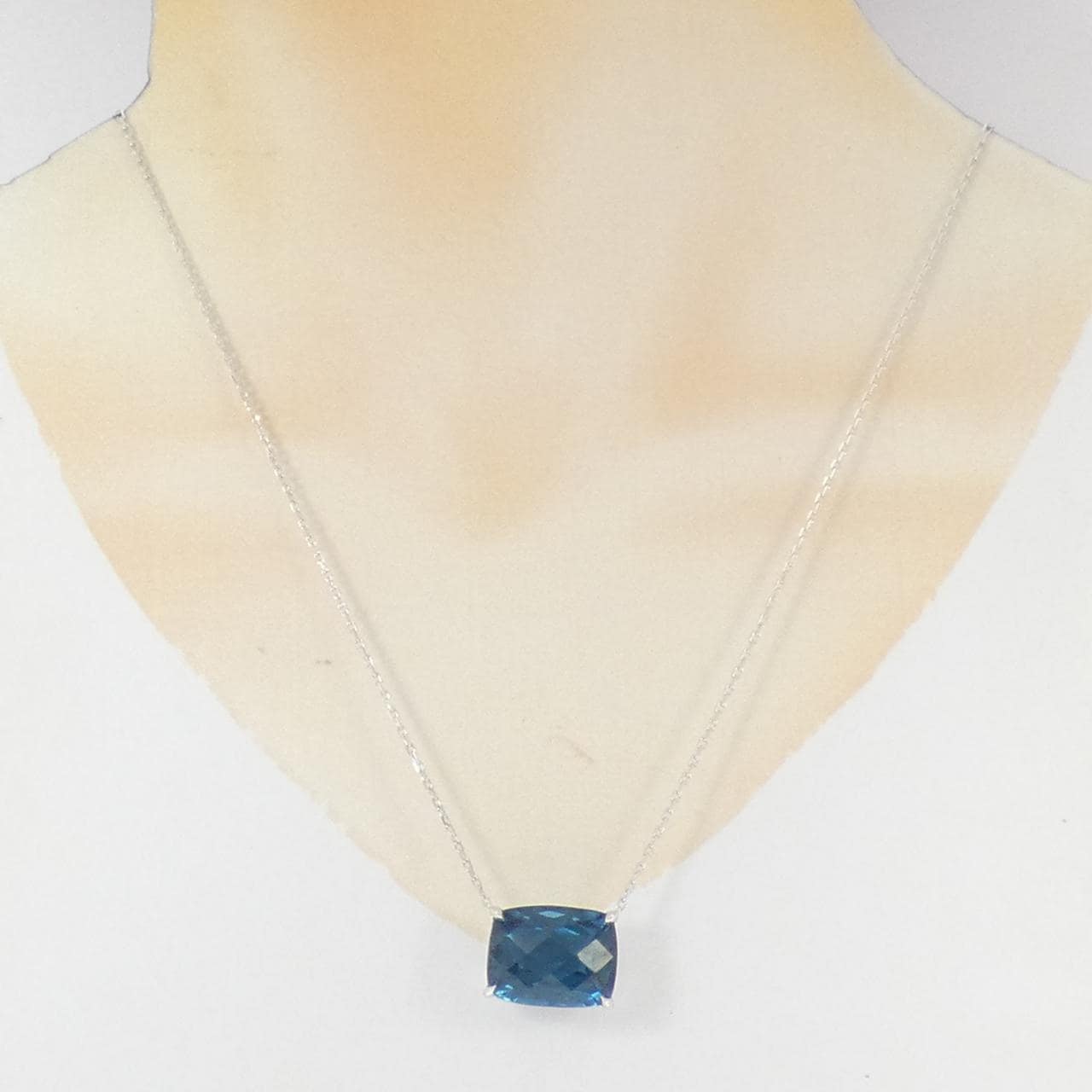 K18WG ブルートパーズ ネックレス