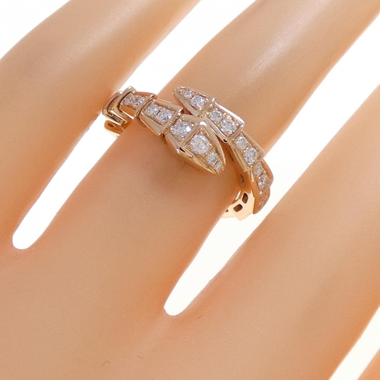 ブルガリ セルペンティ リング