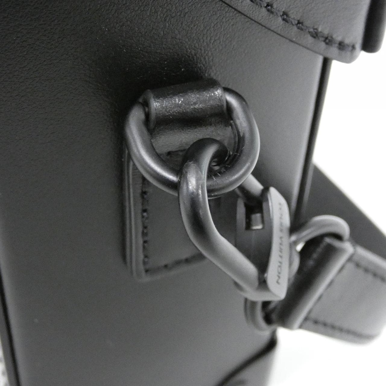 ルイヴィトン モノグラム エクリプス ヴェルティカル トランク ウエアラブル ウォレット M82077 ショルダーバッグ