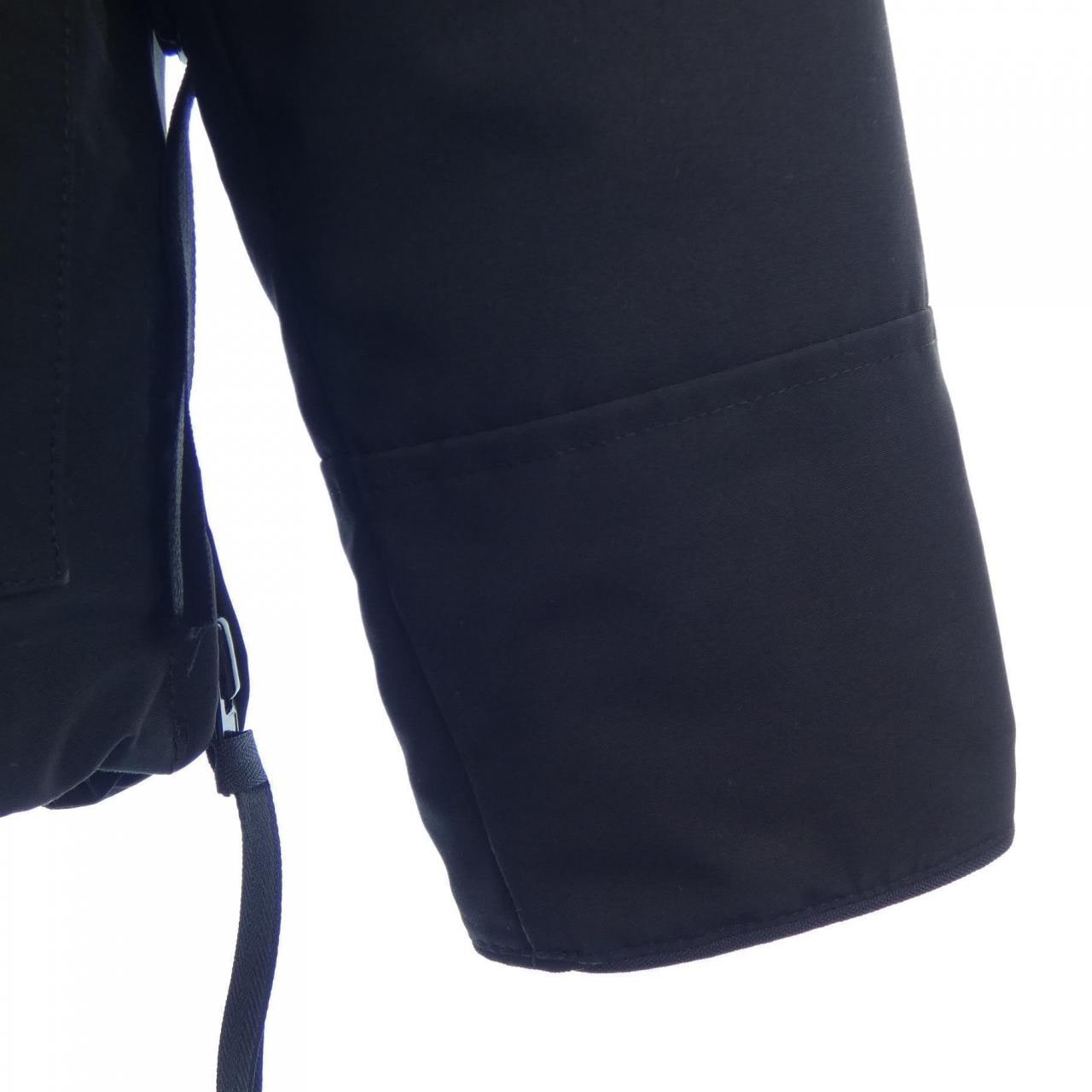 カナダグース CANADA GOOSE ダウンジャケット