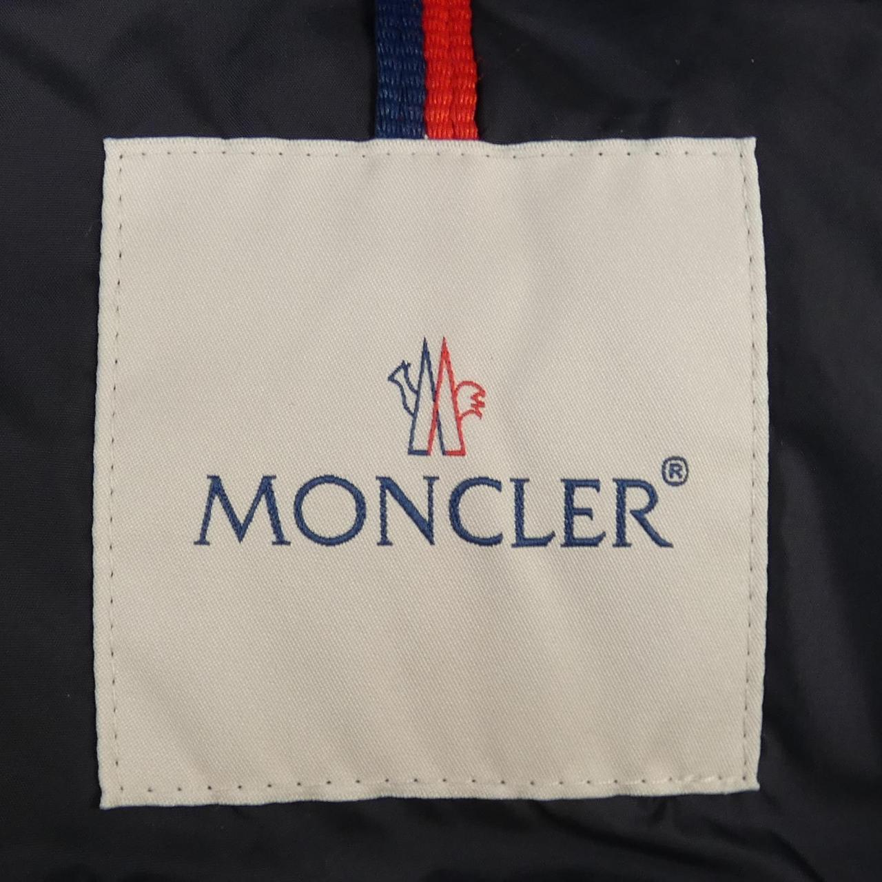 モンクレール MONCLER ダウンジャケット