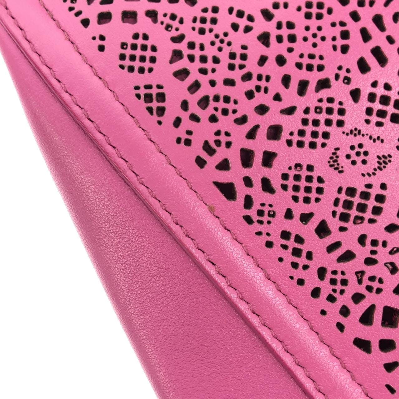 サルヴァトーレフェラガモ 21 F690 バッグ