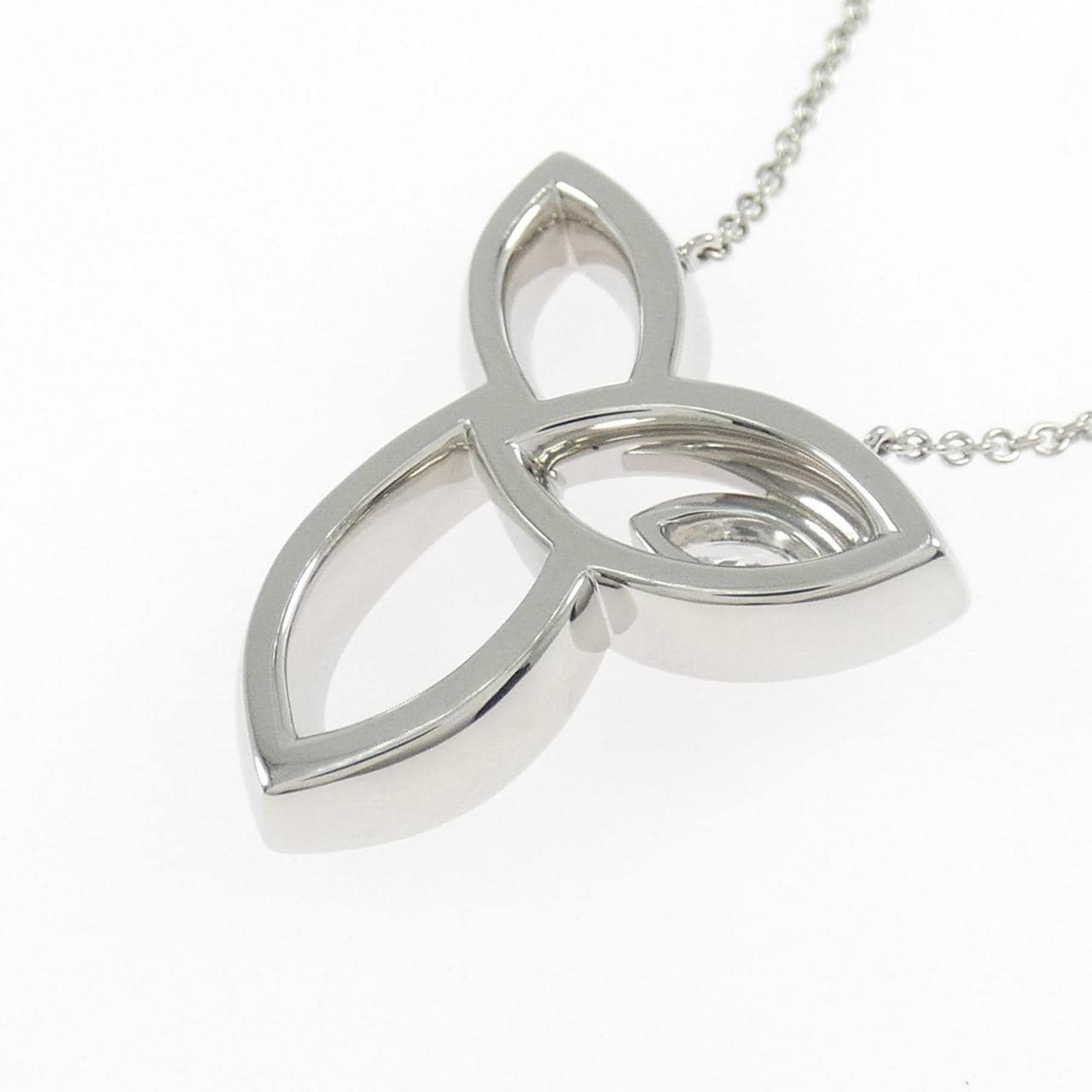 ハリーウィンストン リリークラスター ネックレス