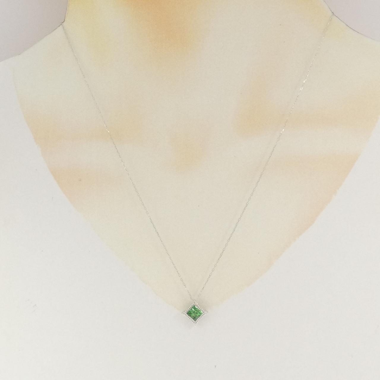 K18WG グリーンガーネット ネックレス 0.24CT