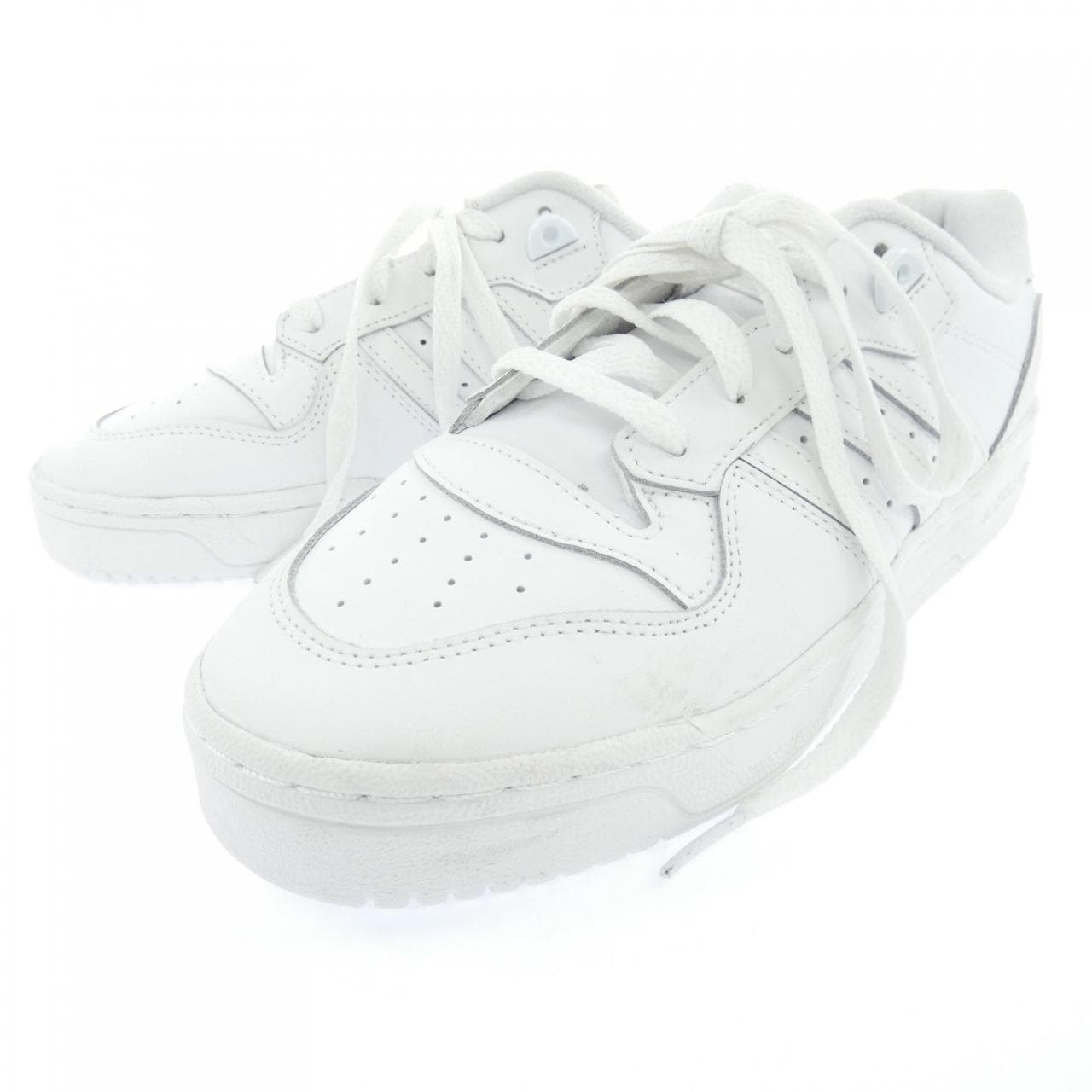 アディダス ADIDAS GX2272 スニーカー
