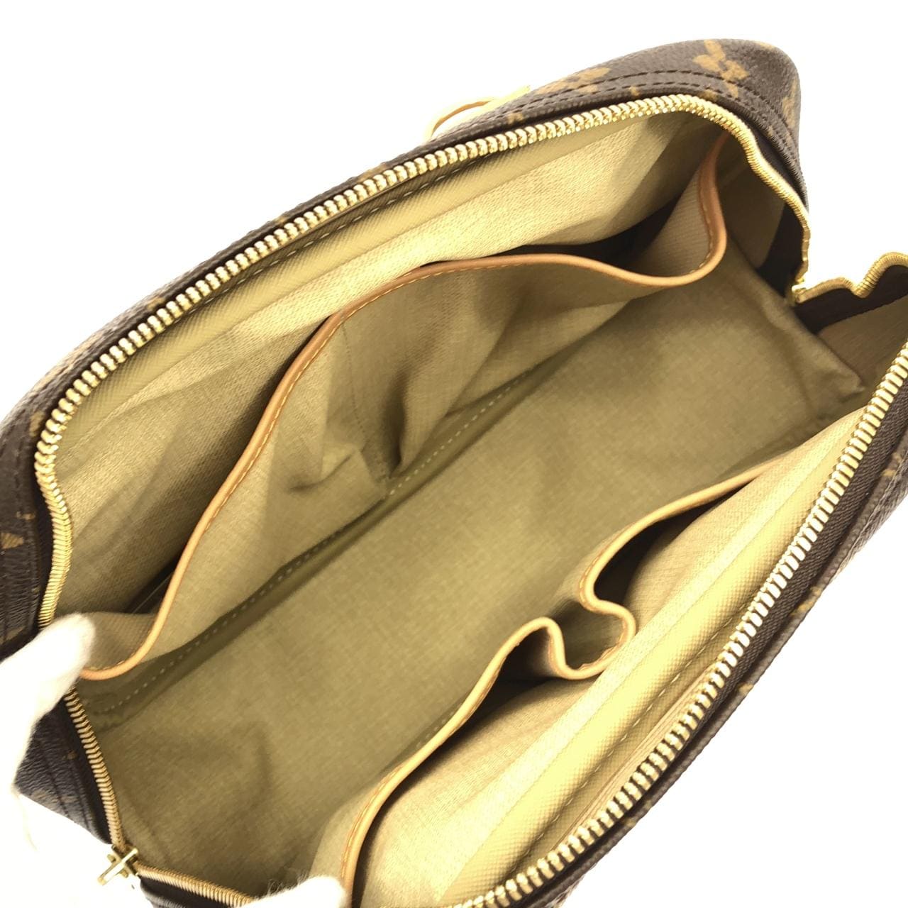 ルイヴィトン モノグラム トゥルーヴィル M42228 バッグ