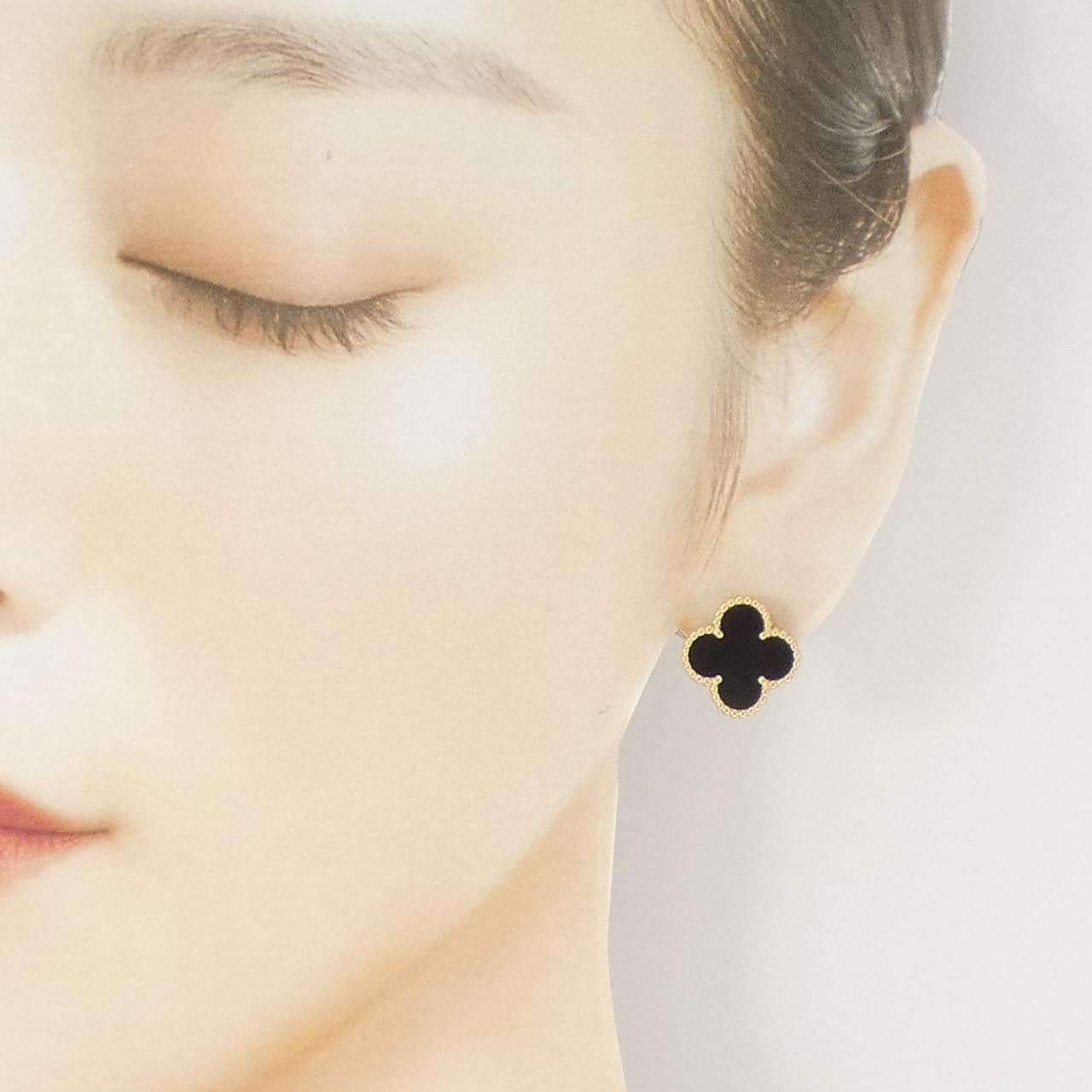 ヴァンクリーフ&アーペル ヴィンテージアルハンブラ ピアス