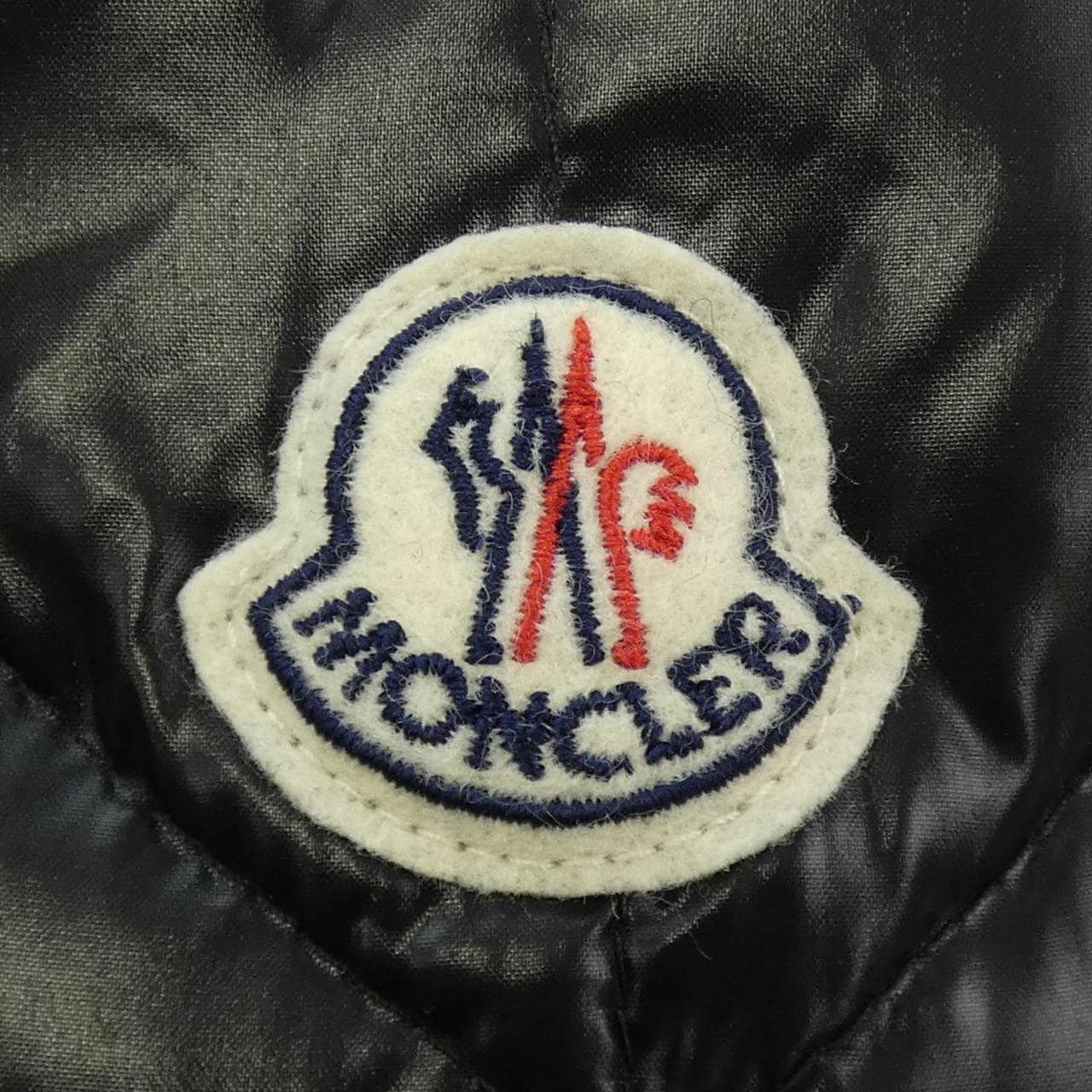 モンクレール MONCLER ダウンジャケット