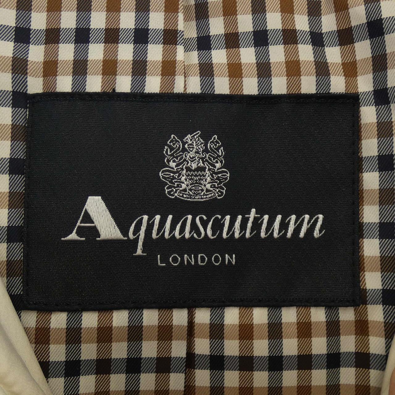 アクアスキュータム Aquascutum ダウンコート