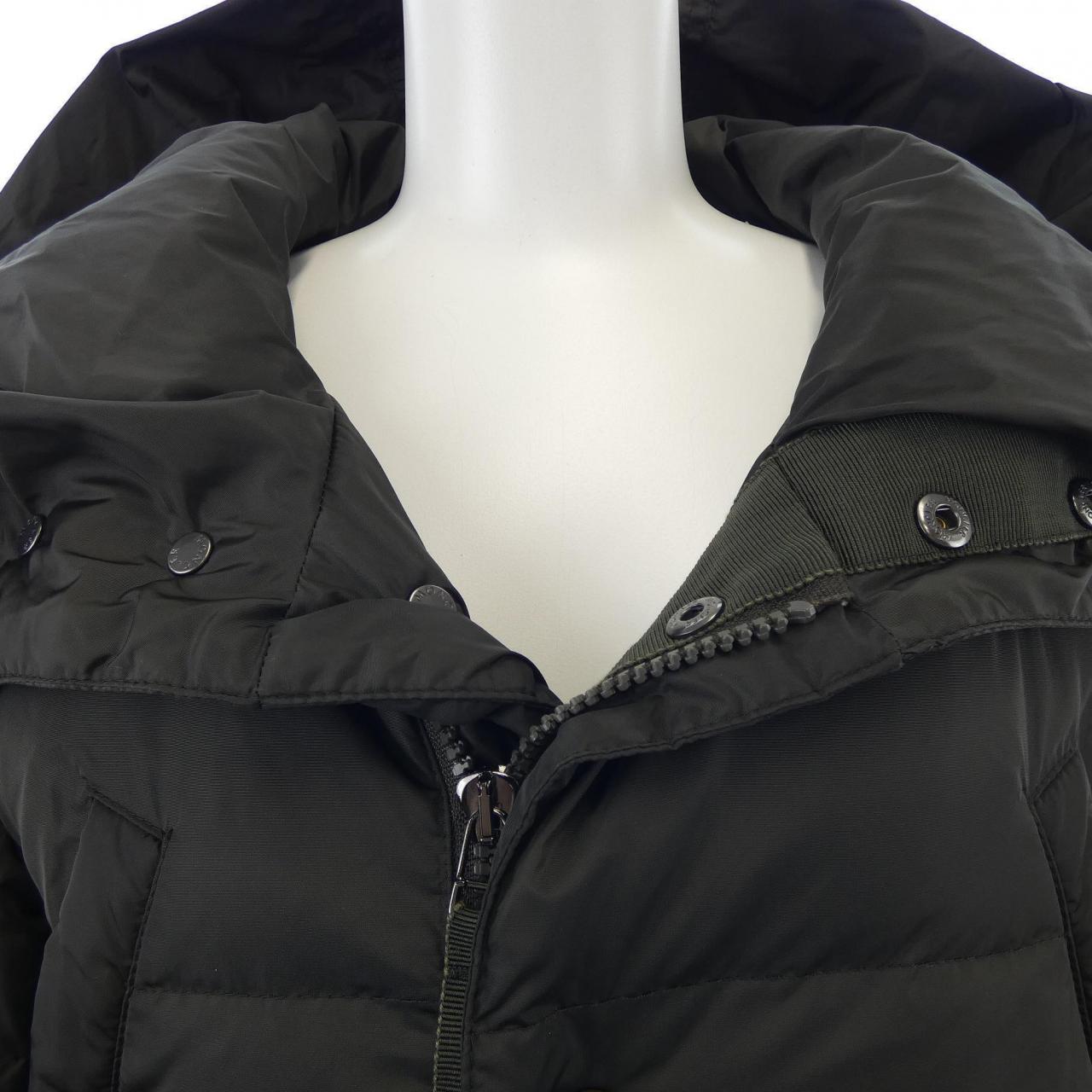 モンクレール MONCLER ダウンジャケット