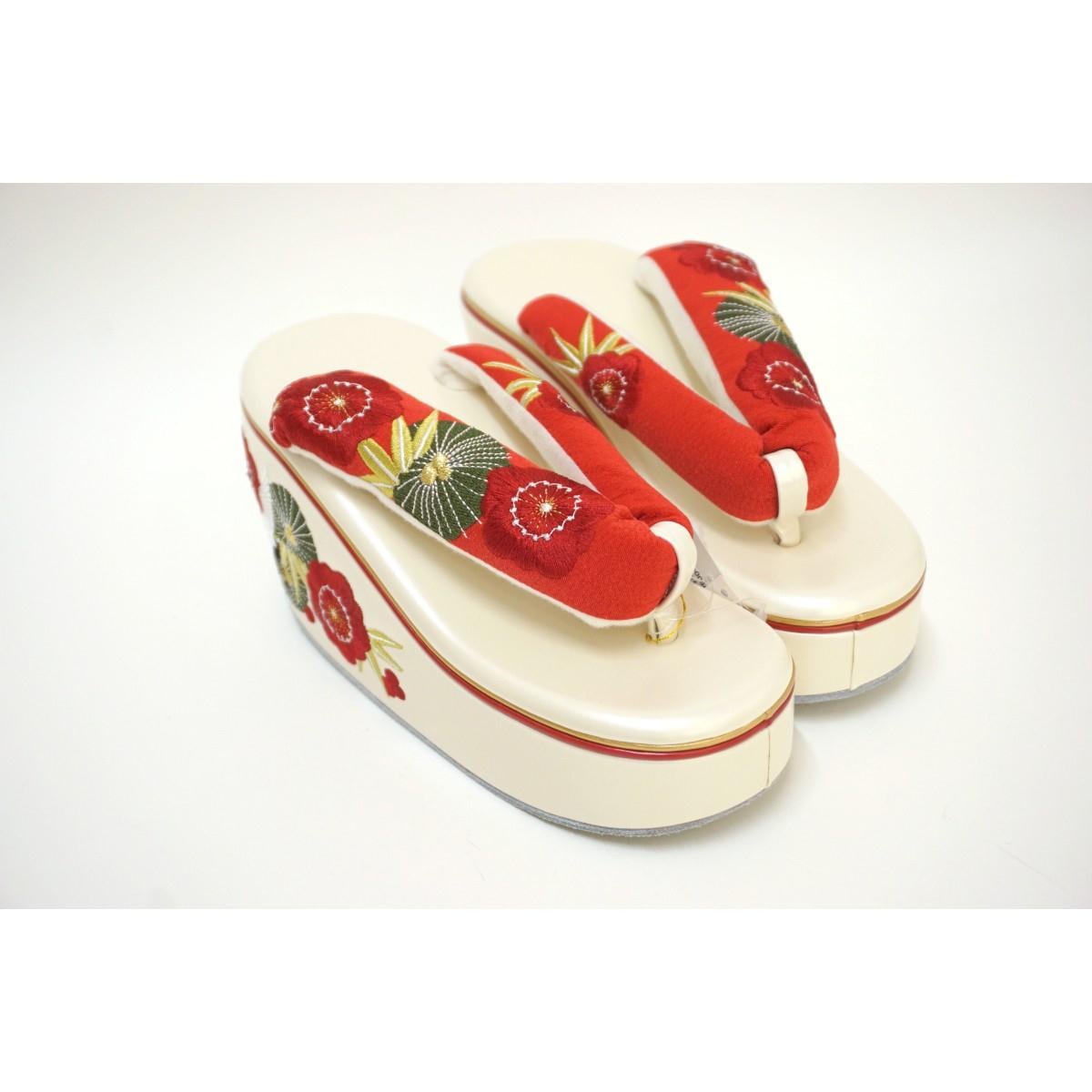 【新品】女草履　松竹梅・鶴　Ｆサイズ