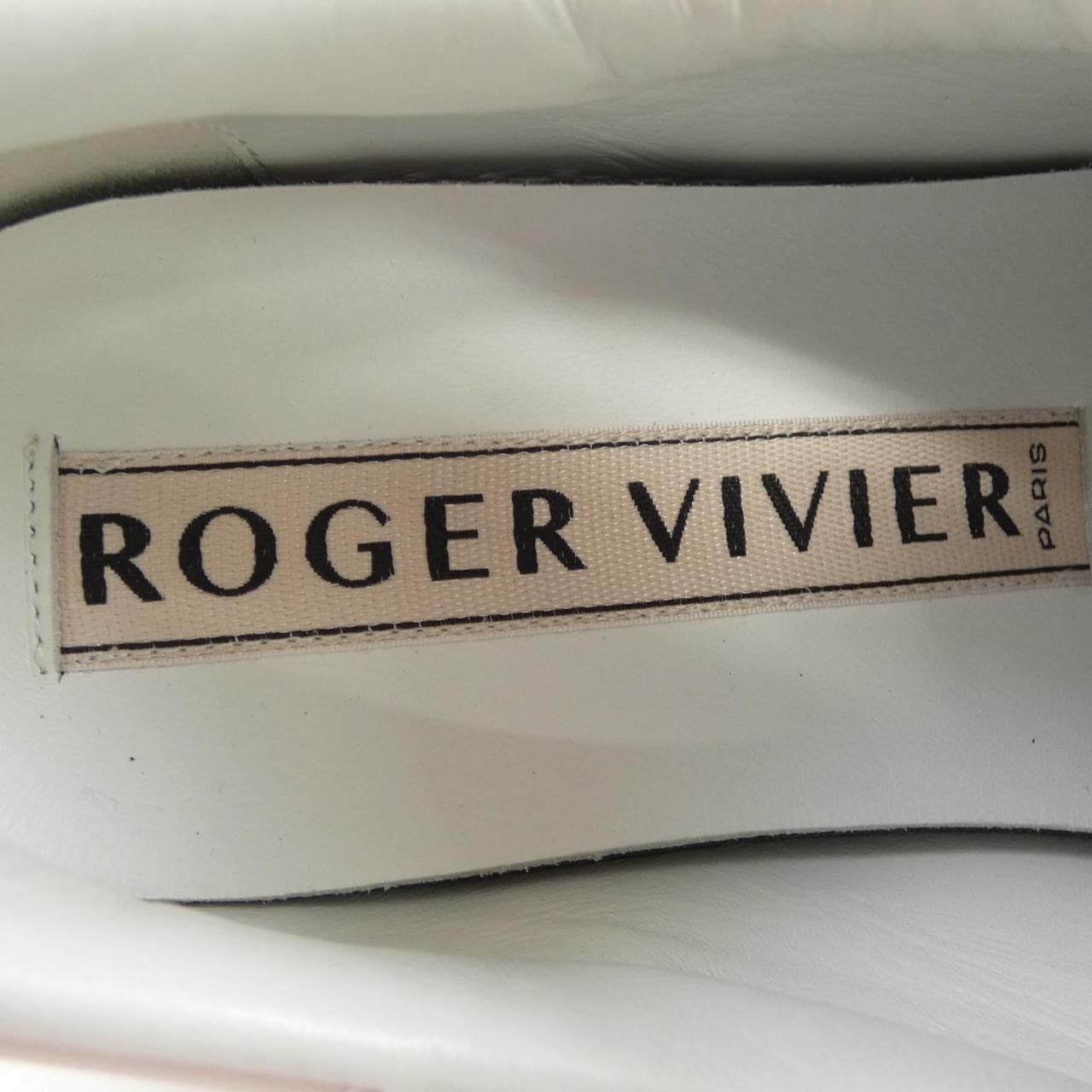 ロジェヴィヴィエ ROGER VIVIER スニーカー