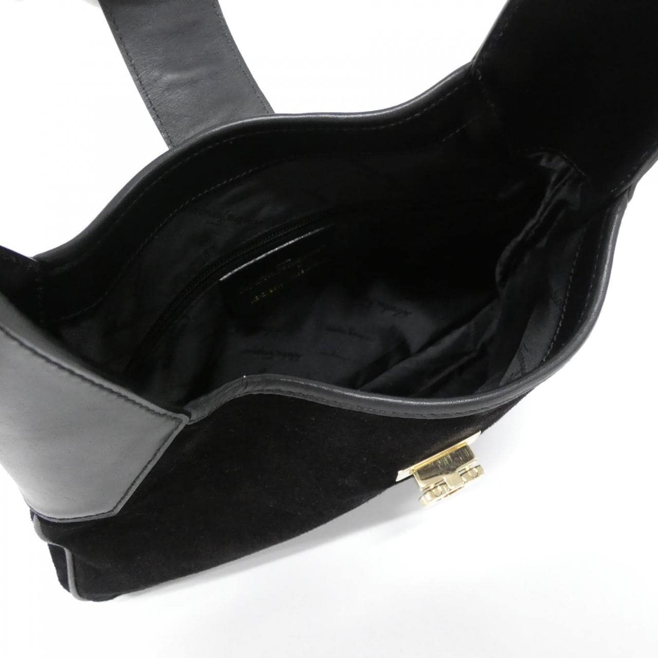 【ヴィンテージ】サルヴァトーレフェラガモ 21 2811 ショルダーバッグ