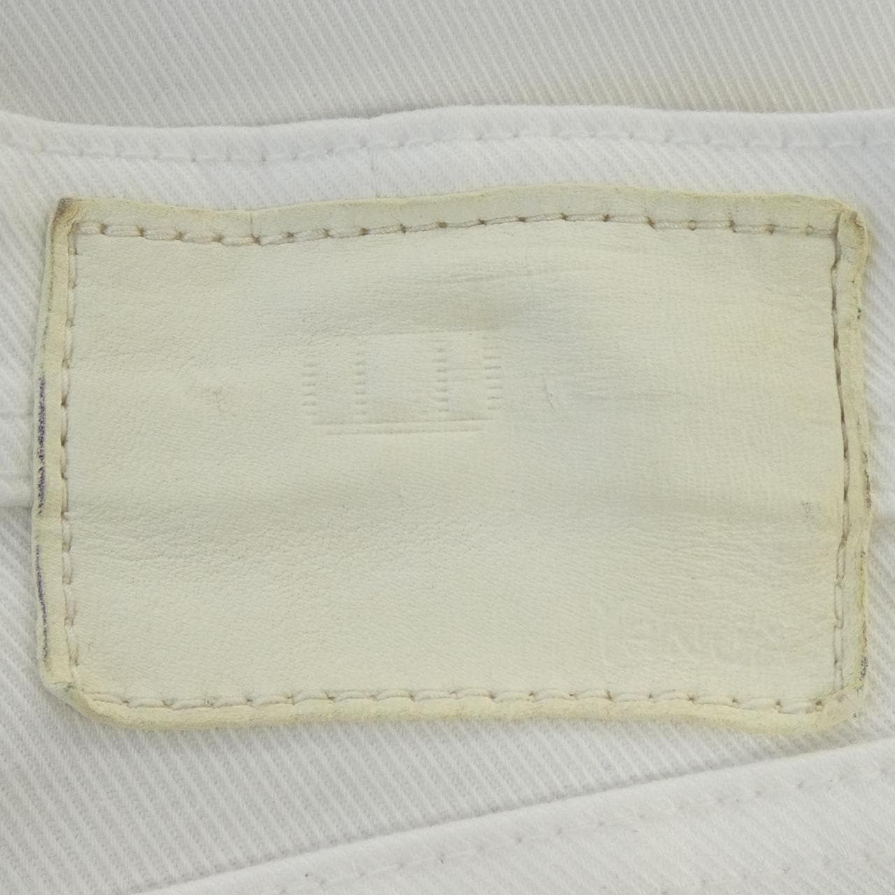 ヤヌーク YANUK ジーンズ