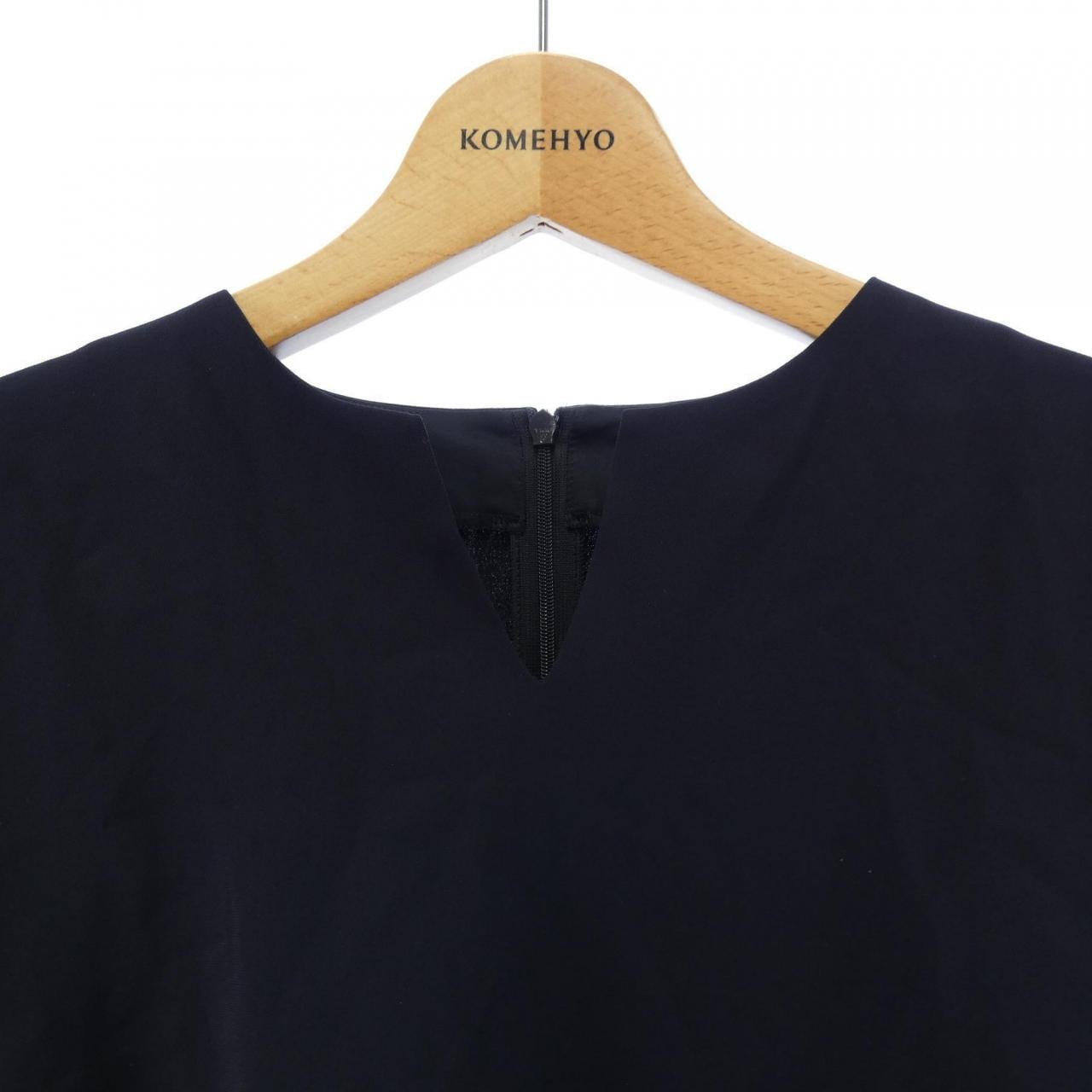 ニジュウサンク 23区 トップス