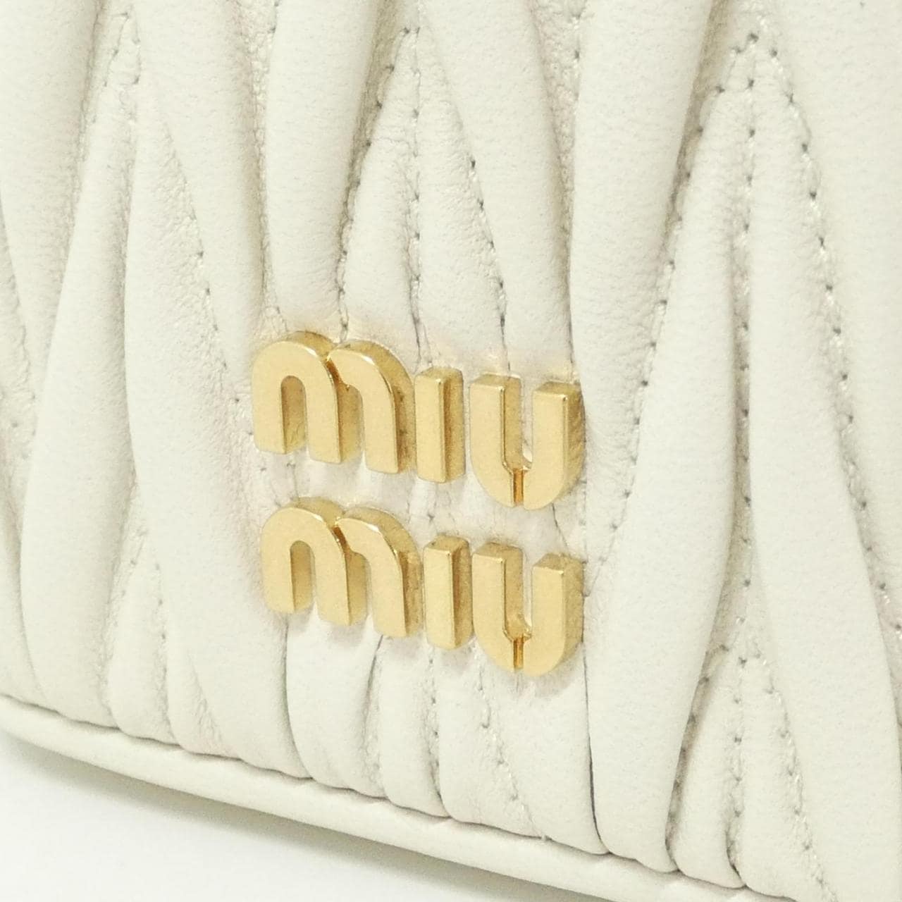 【未使用品】ミュウミュウ 5NR018 ショルダーバッグ