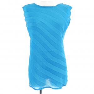 ミーイッセイミヤケ me ISSEY MIYAKE トップス