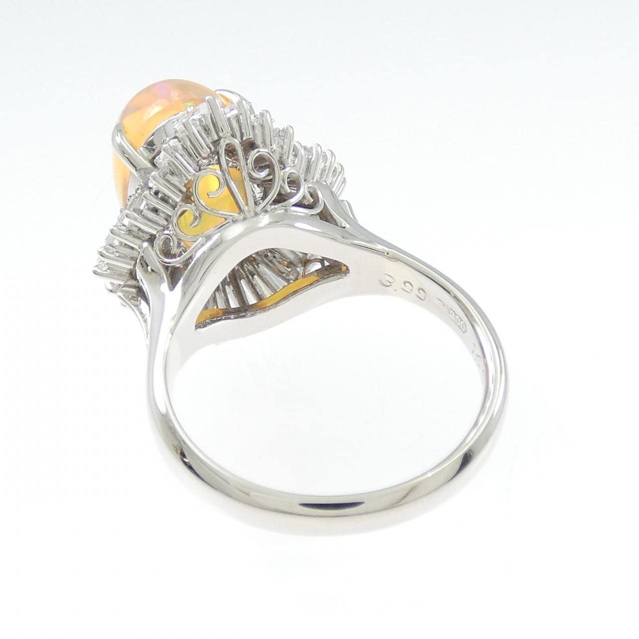 PT900 オパール リング 3.99CT