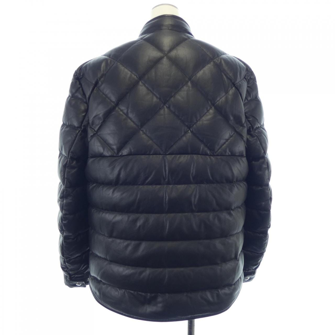 モンクレール MONCLER ダウンジャケット
