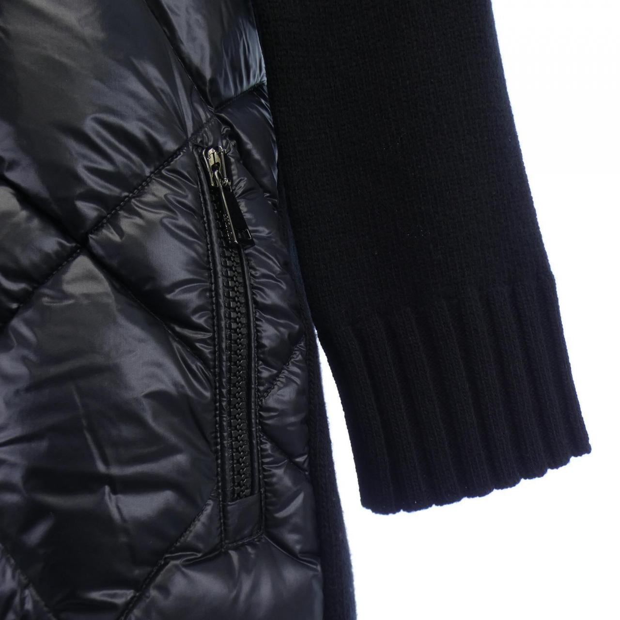 モンクレール MONCLER ダウンジャケット