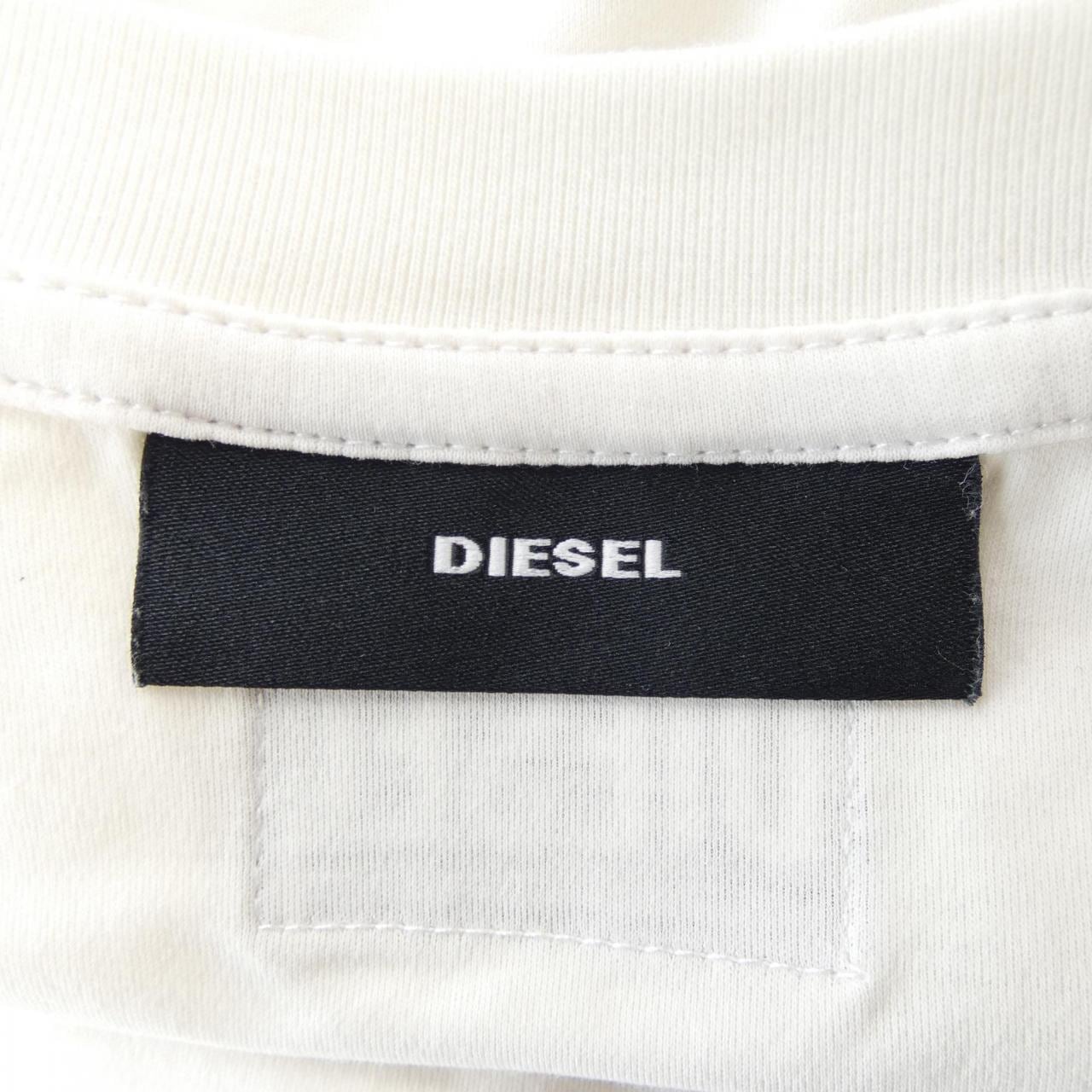 ディーゼル DIESEL Tシャツ