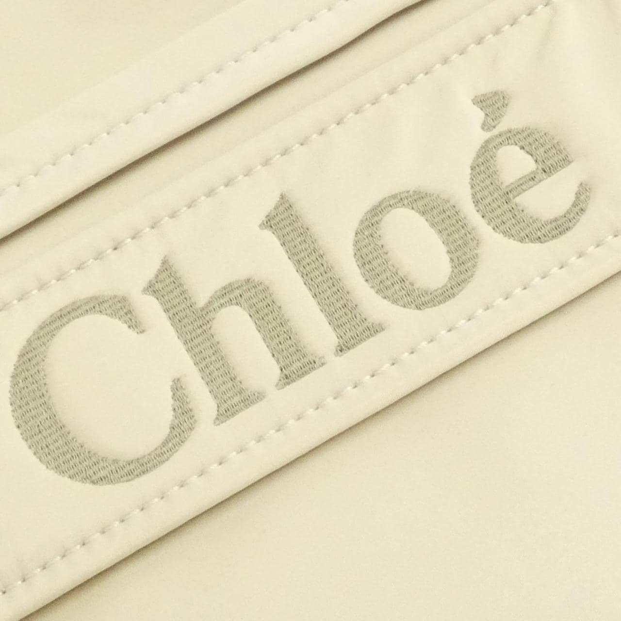 クロエ ウッディー ミディアム トート CHC23WS383 L41 バッグ