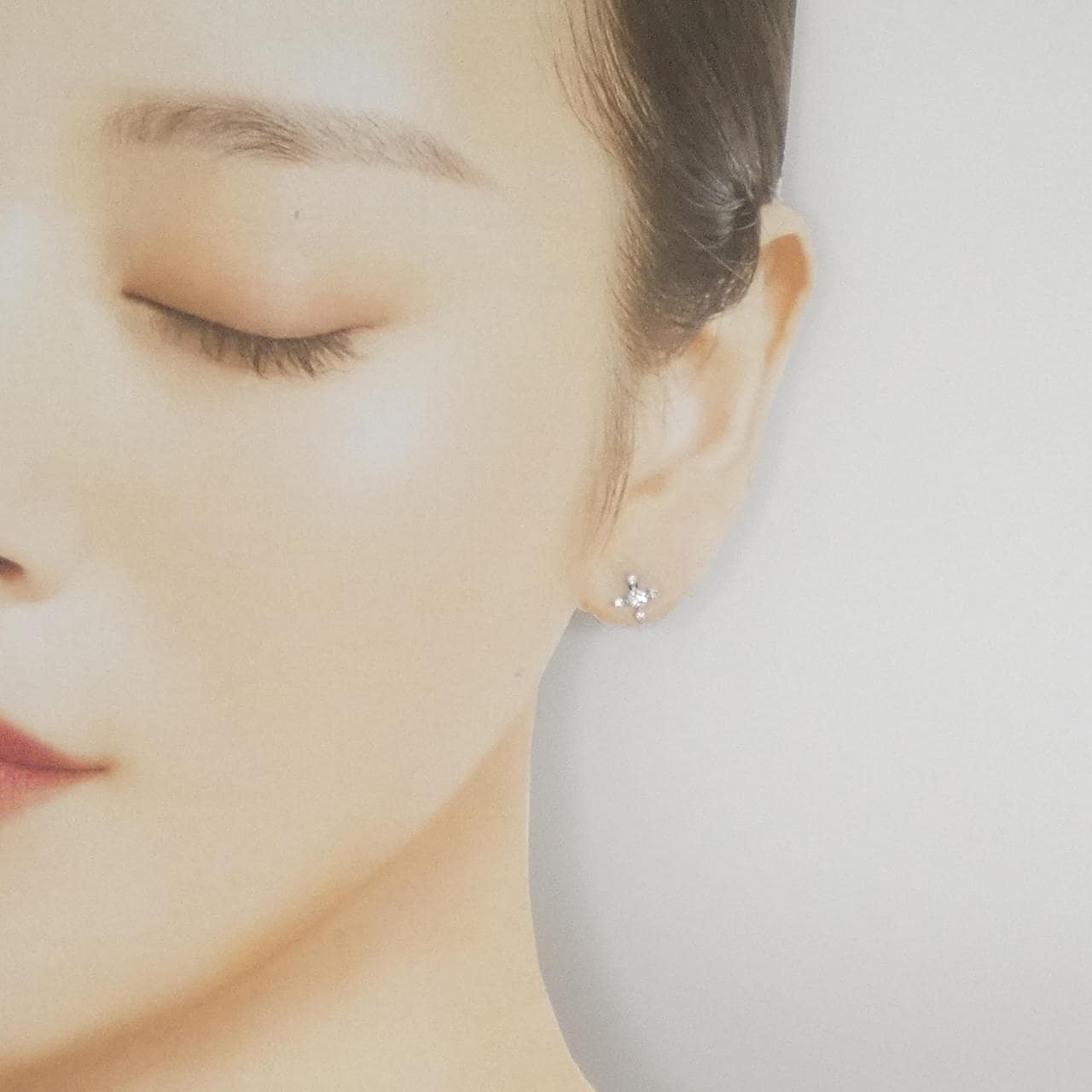 K18WG ダイヤモンド ピアス 0.28CT