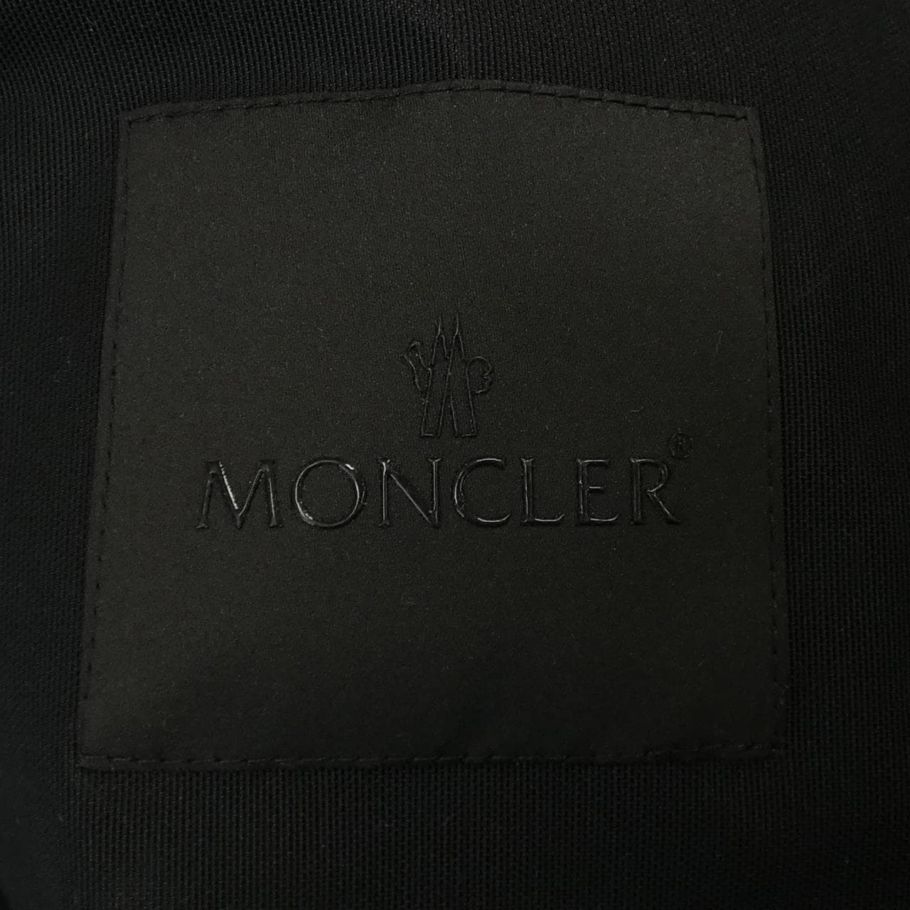 モンクレール MONCLER ダウンジャケット