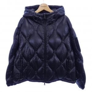 モンクレール MONCLER ダウンジャケット