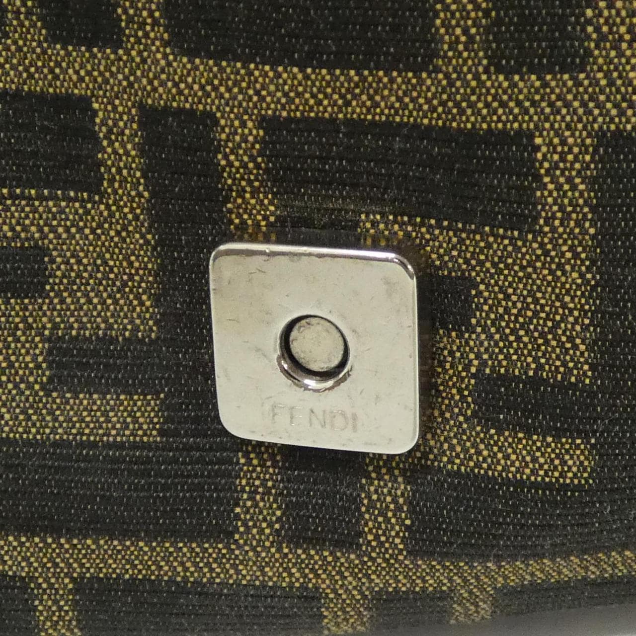 【ヴィンテージ】フェンディ マンマ バゲット 26325 ショルダーバッグ