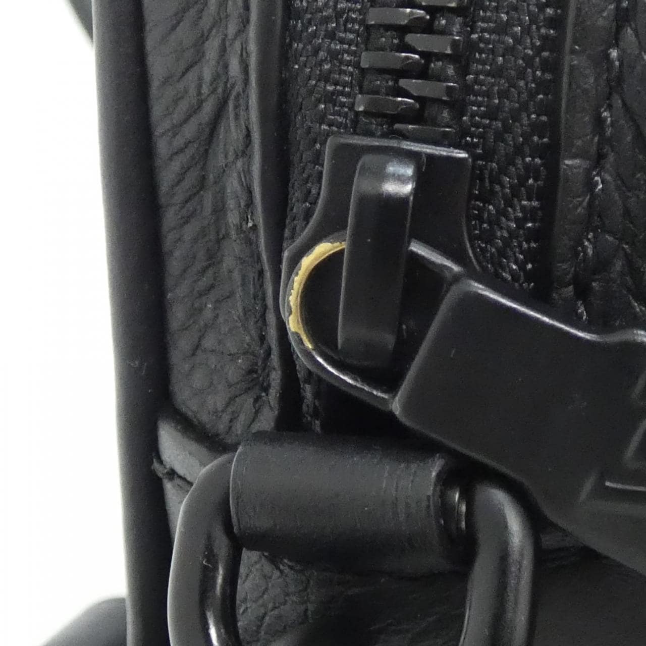 ルイヴィトン モノグラム シャドウ アルファ ウェアラブル ウォレット M82544 ショルダーバッグ