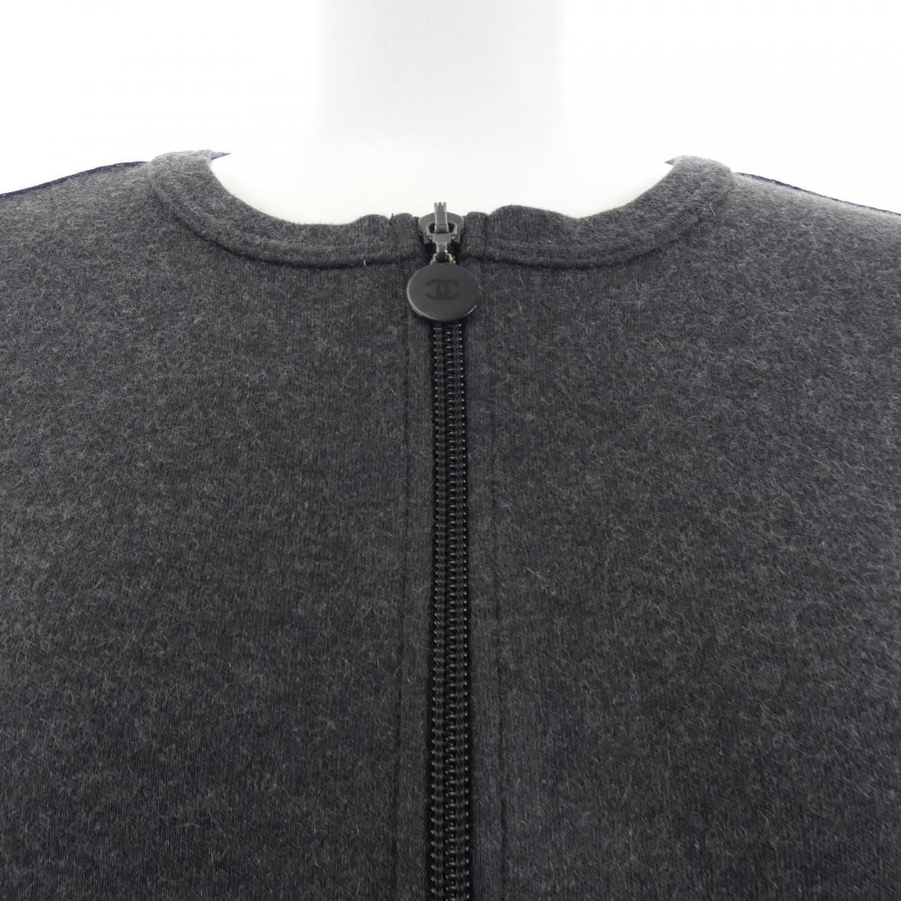 シャネル CHANEL P19773V11587 02A カーディガン