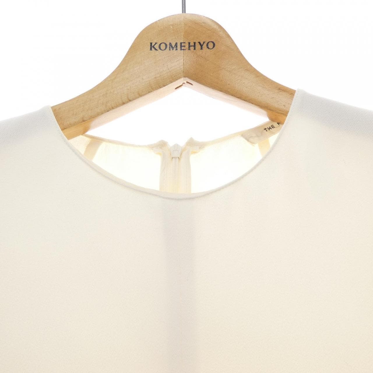 ザロウ THE ROW AM145 トップス