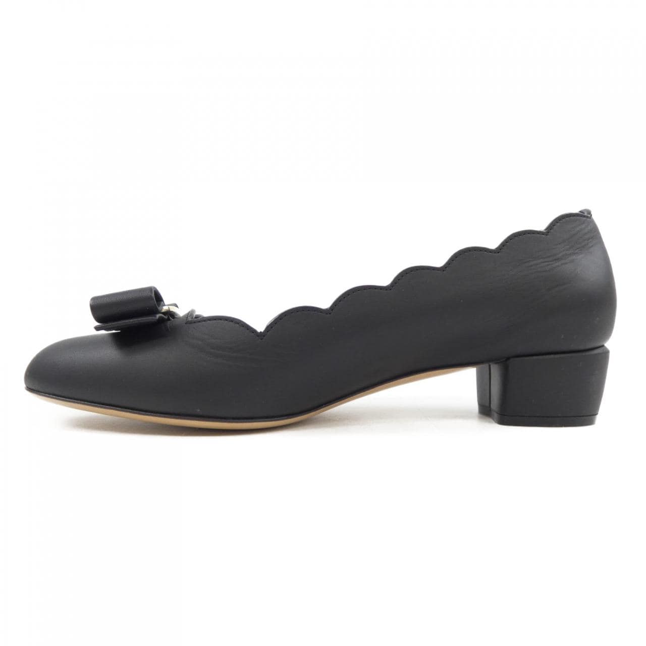 サルヴァトーレフェラガモ SALVATORE FERRAGAMO DB 36480 パンプス