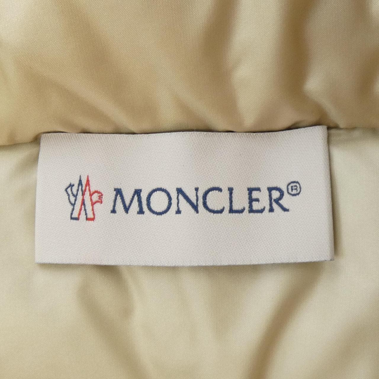 モンクレール MONCLER ダウンジャケット