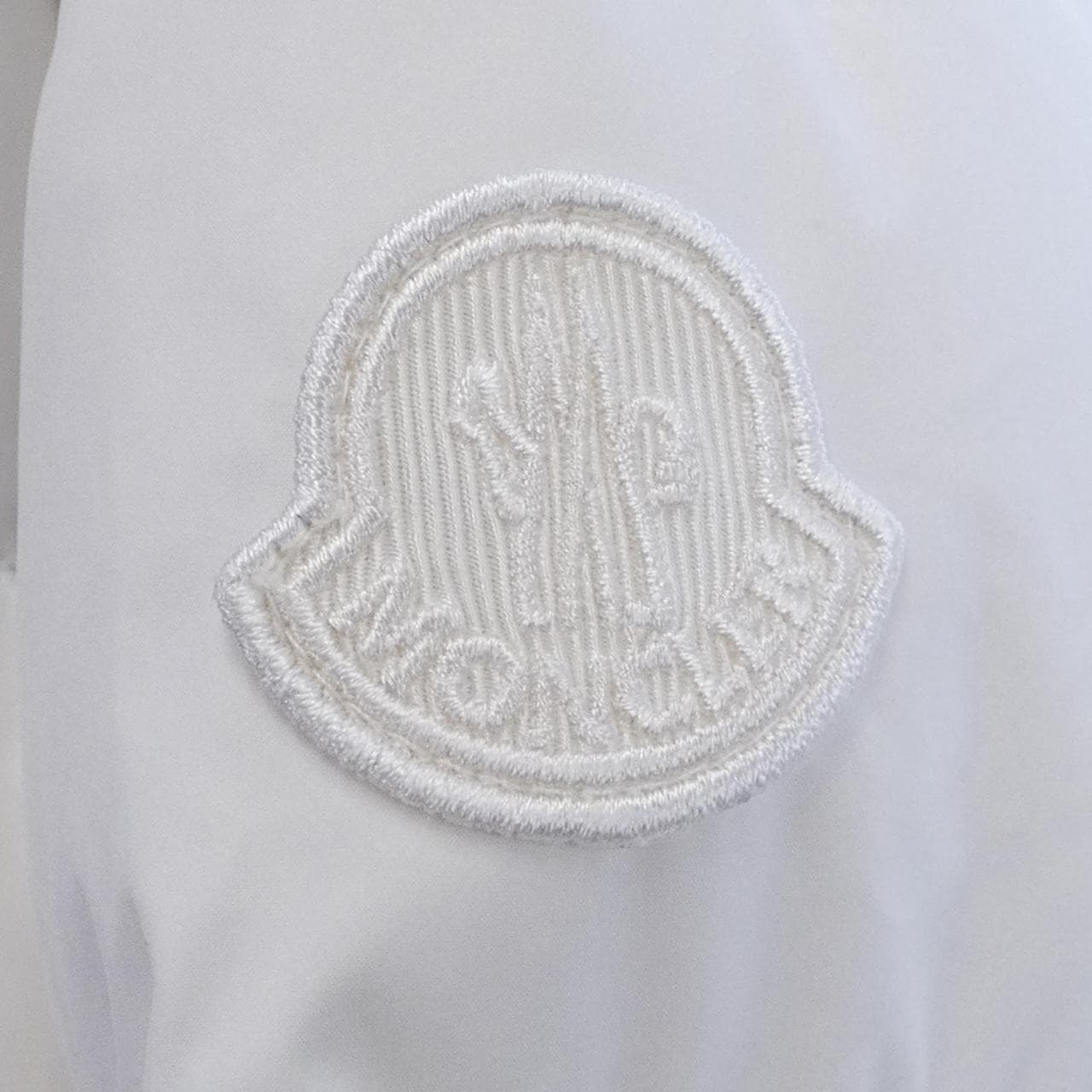 モンクレール MONCLER ダウンジャケット