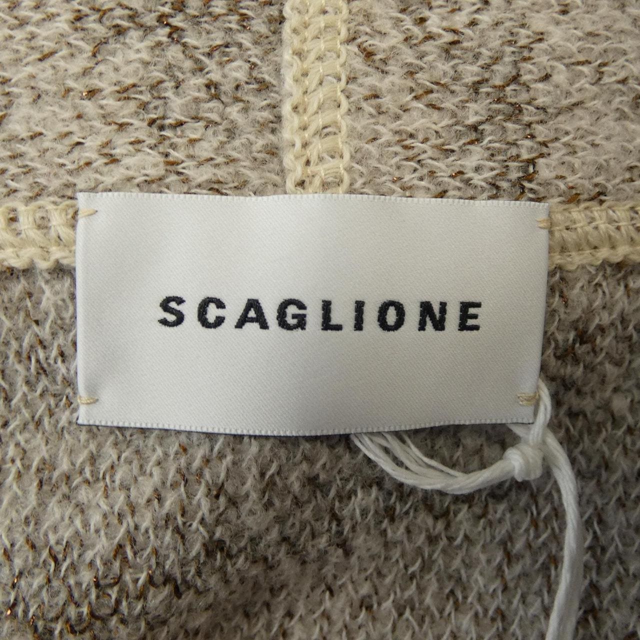 スカリオーネ SCAGLIONE カーディガン
