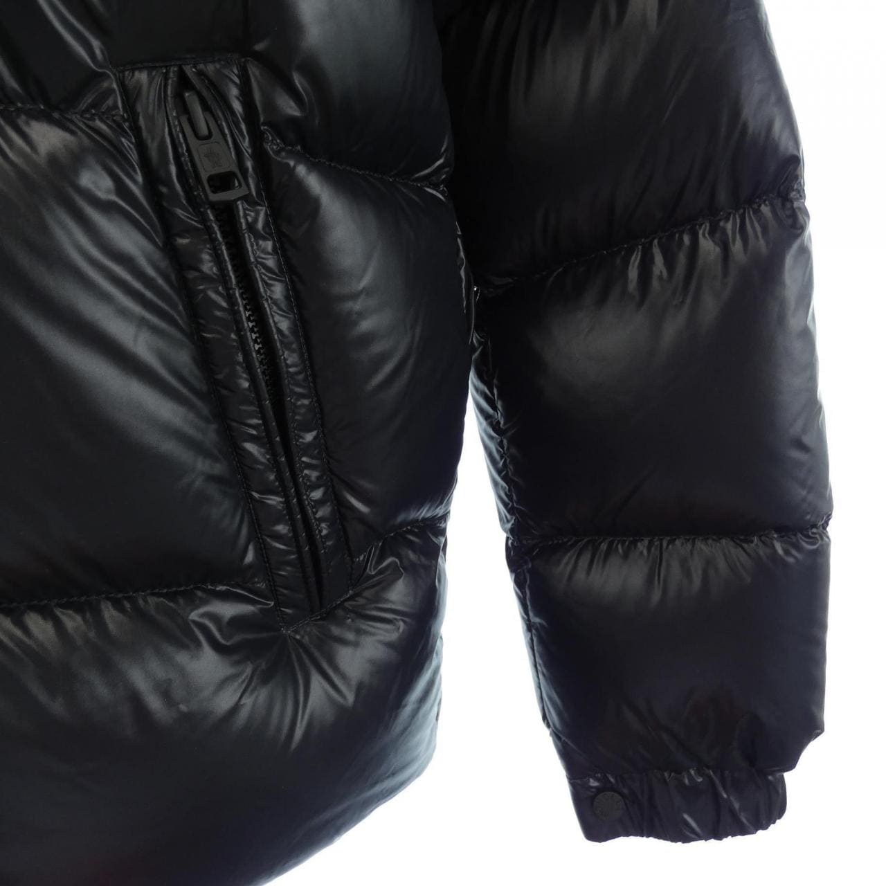 モンクレール MONCLER ダウンジャケット