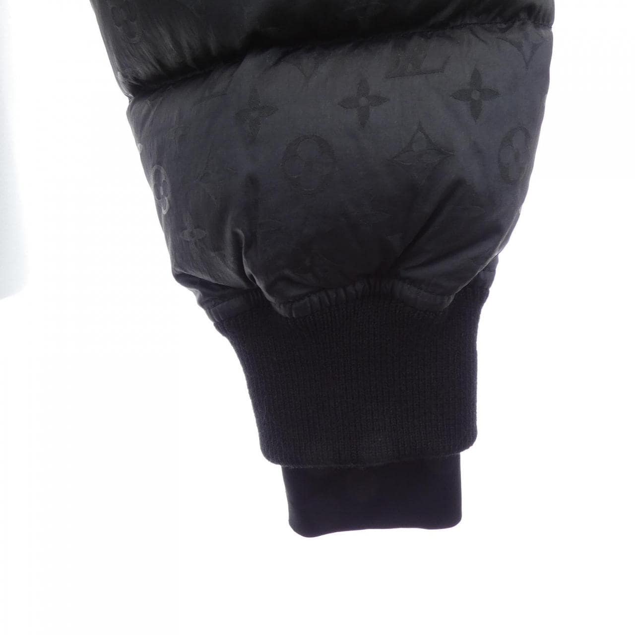 ルイヴィトン LOUIS VUITTON クロップドモノグラムパファジャケット FQOW15CAR ブルゾン