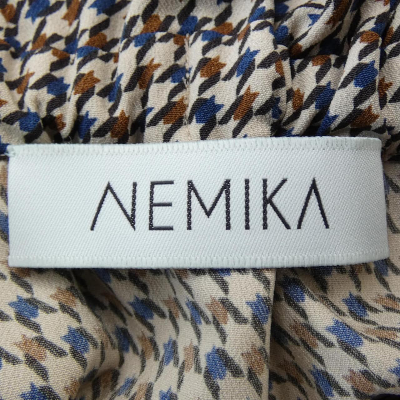 ネミカ NEMIKA トップス