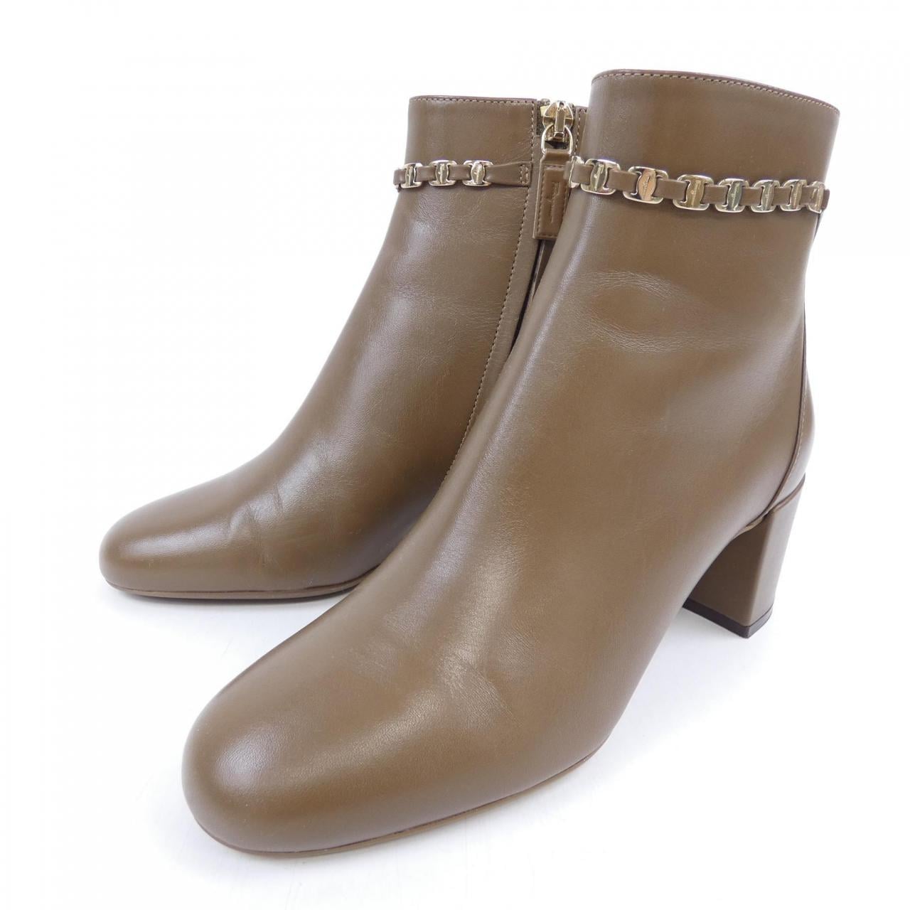 サルヴァトーレフェラガモ SALVATORE FERRAGAMO ブーツ