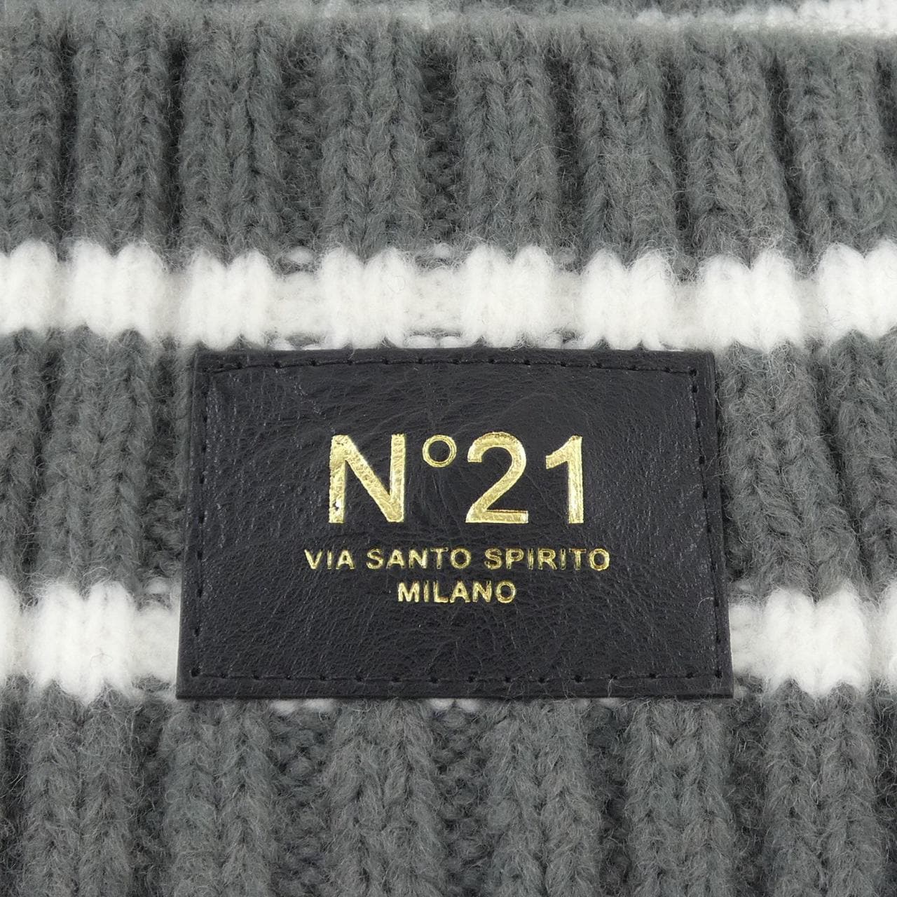 ヌメロヴェントゥーノ N°21 ニットキャップ
