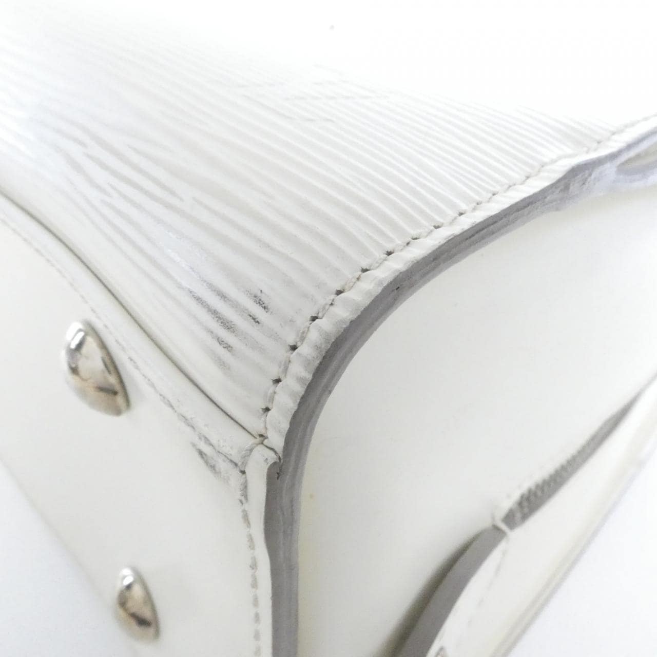 ルイヴィトン エピ ポンヌフ GM M5904J バッグ