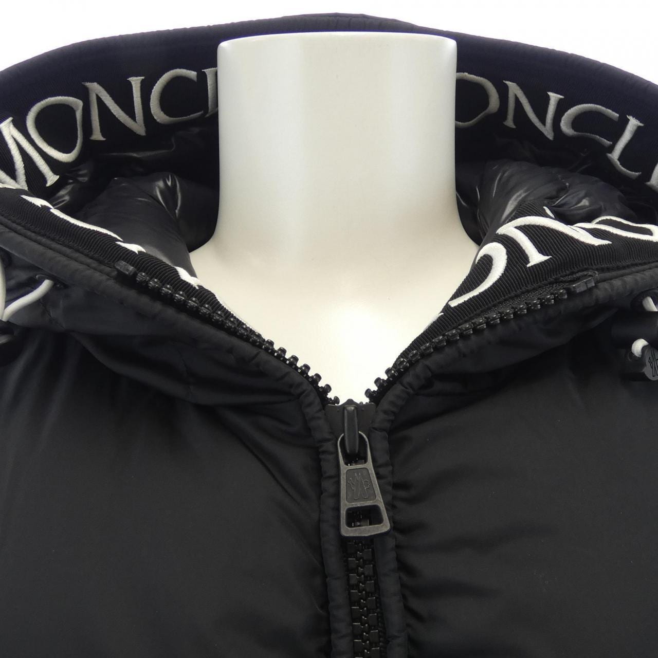 モンクレール MONCLER MONTCLA ダウンジャケット
