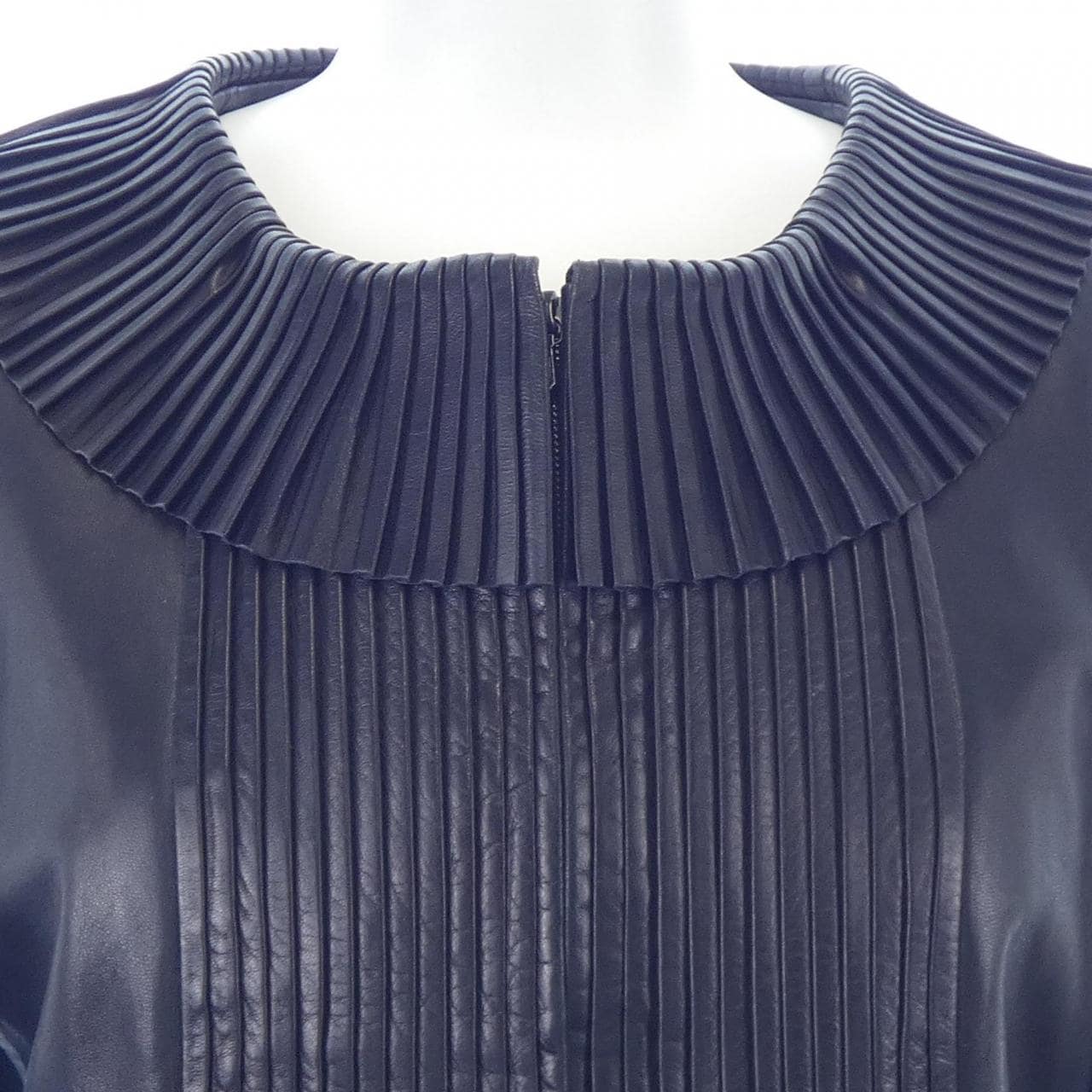 シャネル CHANEL P23946W03365 04A レザージャケット