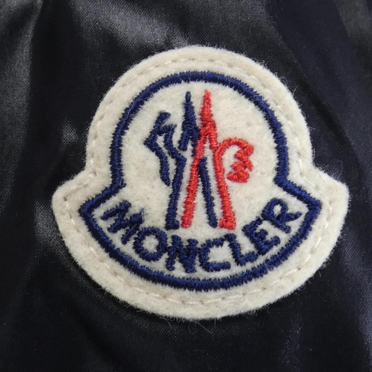 モンクレール MONCLER ダウンジャケット