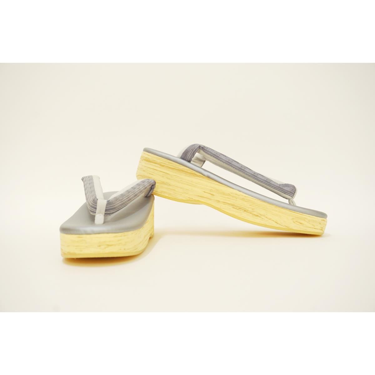 [BRAND NEW] Women's EVA sandals, size L