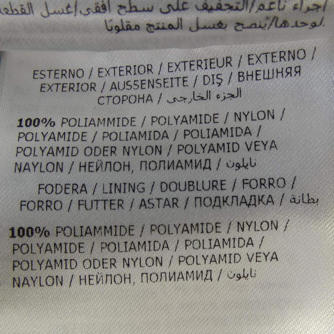 モンクレール MONCLER MONTCLA ダウンジャケット