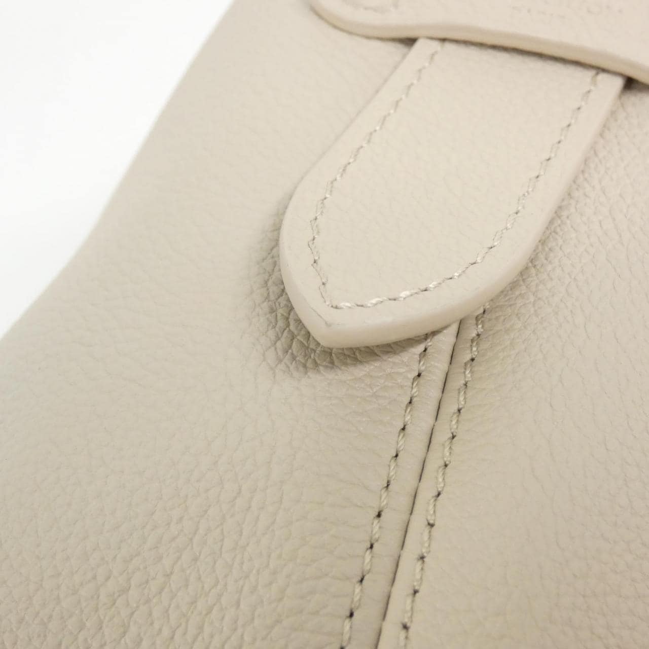 LOUIS VUITTON Low Key Hobo M25022 单肩包